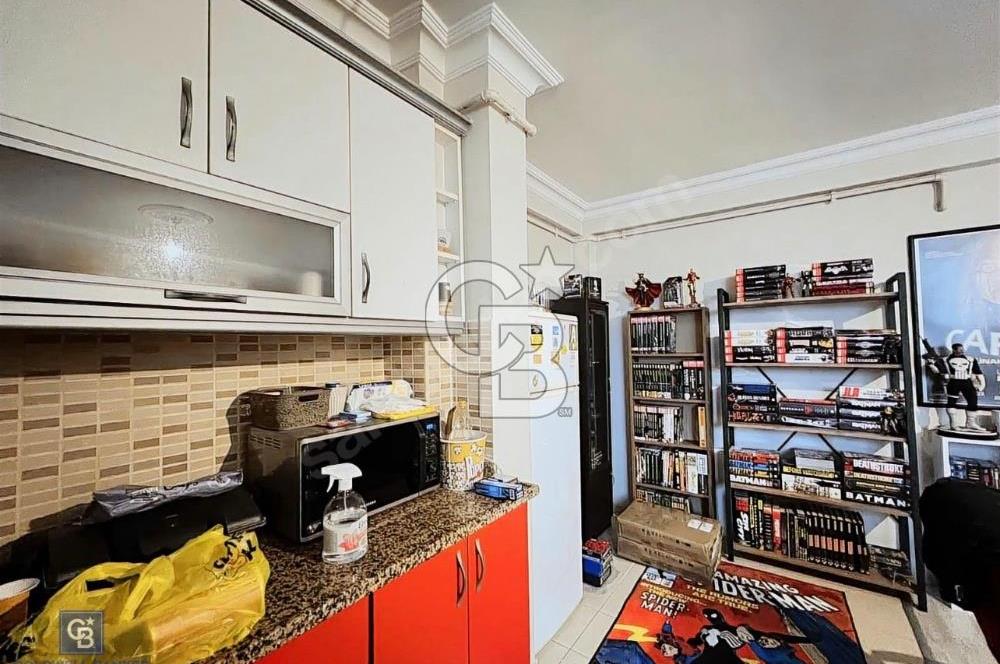 ACIBADEM İKBALİYE DE GENÇ BİNADA SATILIK 2+1