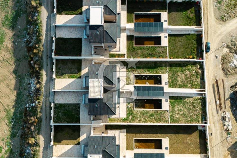 Seferihisar Düzcede Prestijli Lokasyonda 4+2 Özel Tasarım Villa