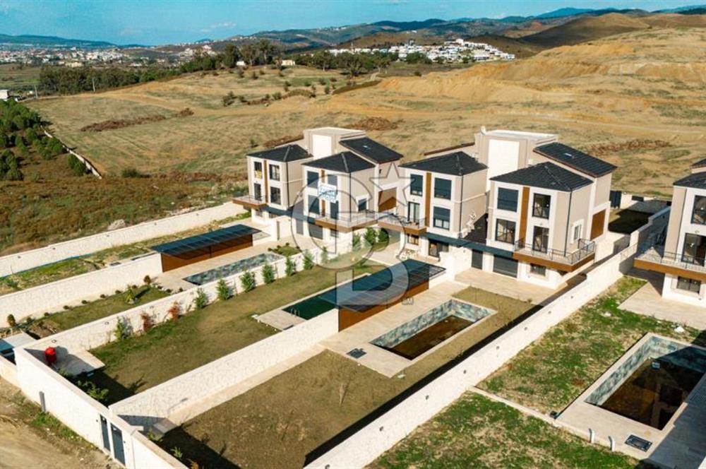 Seferihisar Düzcede Prestijli Lokasyonda 4+2 Özel Tasarım Villa