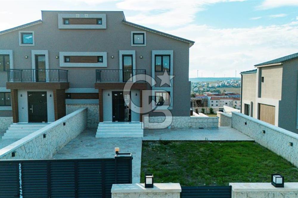 Seferihisar Düzcede Prestijli Lokasyonda 4+2 Özel Tasarım Villa