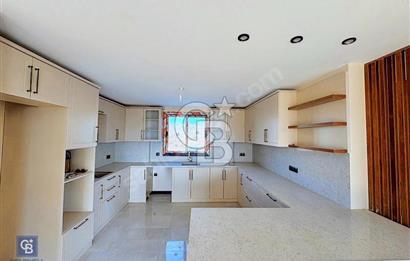 Seferihisar Düzcede Prestijli Lokasyonda 4+2 Özel Tasarım Villa