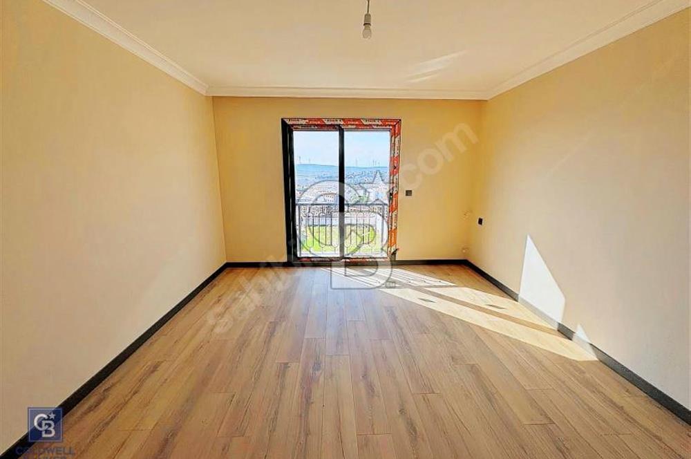 Seferihisar Düzcede Prestijli Lokasyonda 4+2 Özel Tasarım Villa