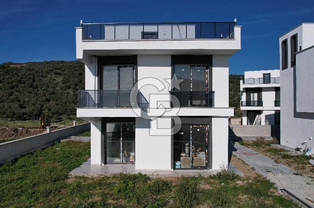 KUZEY EGENİN İNCİSİ ÇANDARLIDA PANOROMİK DENİZ MANZARALI VİLLA