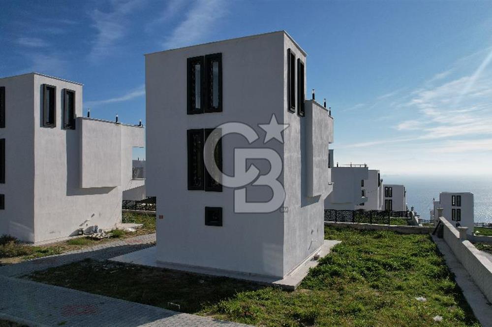 KUZEY EGENİN İNCİSİ ÇANDARLIDA PANOROMİK DENİZ MANZARALI VİLLA