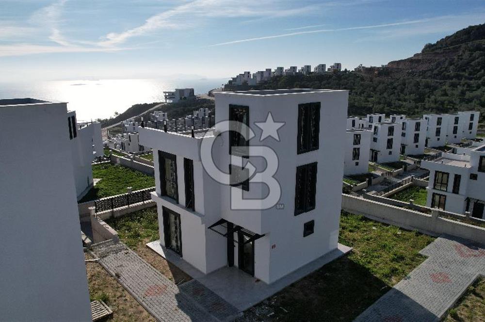 KUZEY EGENİN İNCİSİ ÇANDARLIDA PANOROMİK DENİZ MANZARALI VİLLA