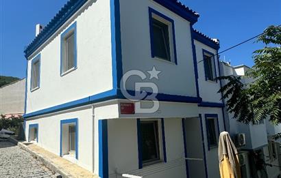 Bozcaada Rum Mahallesinde Eşyalı Kiralık Müstakil Ev