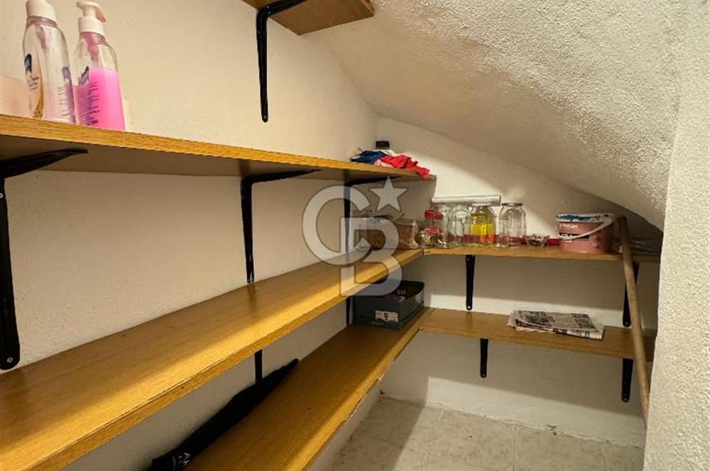 Bozcaada Rum Mahallesinde Eşyalı Kiralık Müstakil Ev