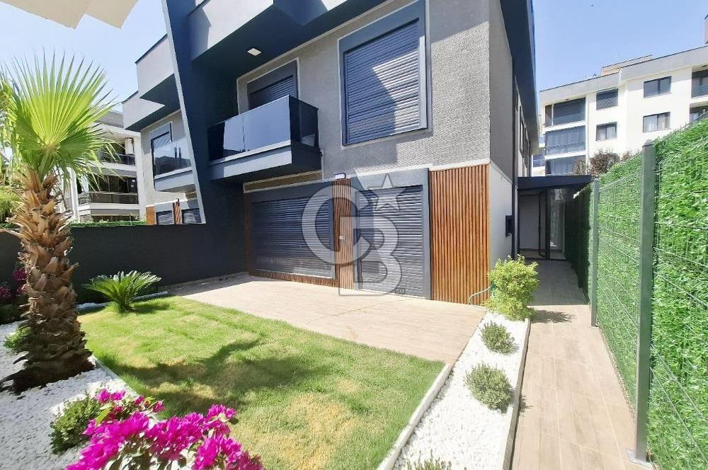MENDERES COLDWELL BANKER POYRAZDAN MÜKEMMEL KONUM,ÖN CEPHE VİLLA