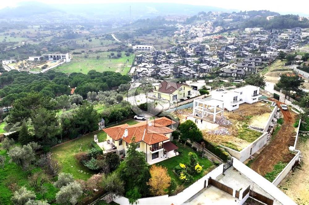 Urla Kekliktepe'de Full Deniz Manzaralı Müstakil Villa Satılık
