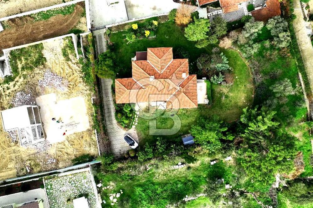 Urla Kekliktepe'de Full Deniz Manzaralı Müstakil Villa Satılık