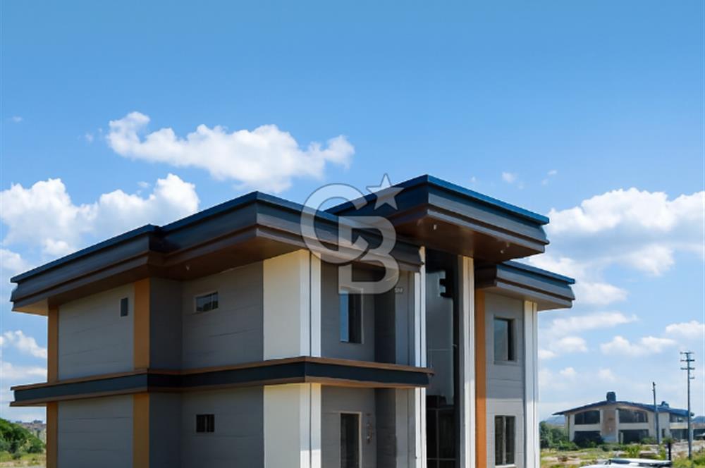 GÖLBAŞI HACILAR TRİPLEKS 5+1+1+Salon LUX- BÜYÜK ARSA- Hemen Tapu