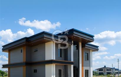 GÖLBAŞI HACILAR TRİPLEKS 5+1+1+Salon LUX- BÜYÜK ARSA- Hemen Tapu