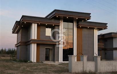 GÖLBAŞI HACILAR TRİPLEKS 5+1+1+Salon LUX- BÜYÜK ARSA- Hemen Tapu