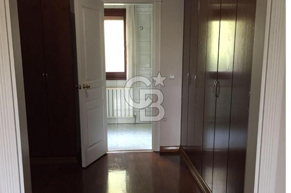 BAHÇEŞEHİR 2.KISIM SATILIK 4+2 VİLLA ŞELALE VİLLALARI