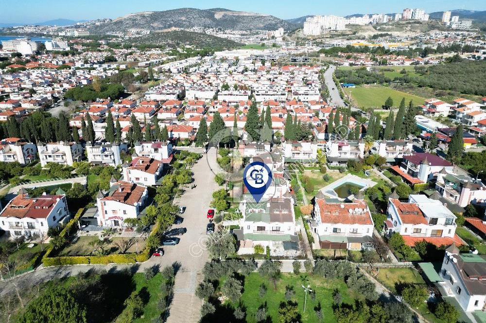 Kuşadası Karaova Rüyakent Sitesinde Kiralık Eşyalı 4+1 Villa