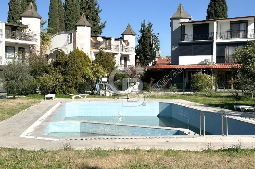 Kuşadası Karaova Rüyakent Sitesinde Kiralık Eşyalı 4+1 Villa