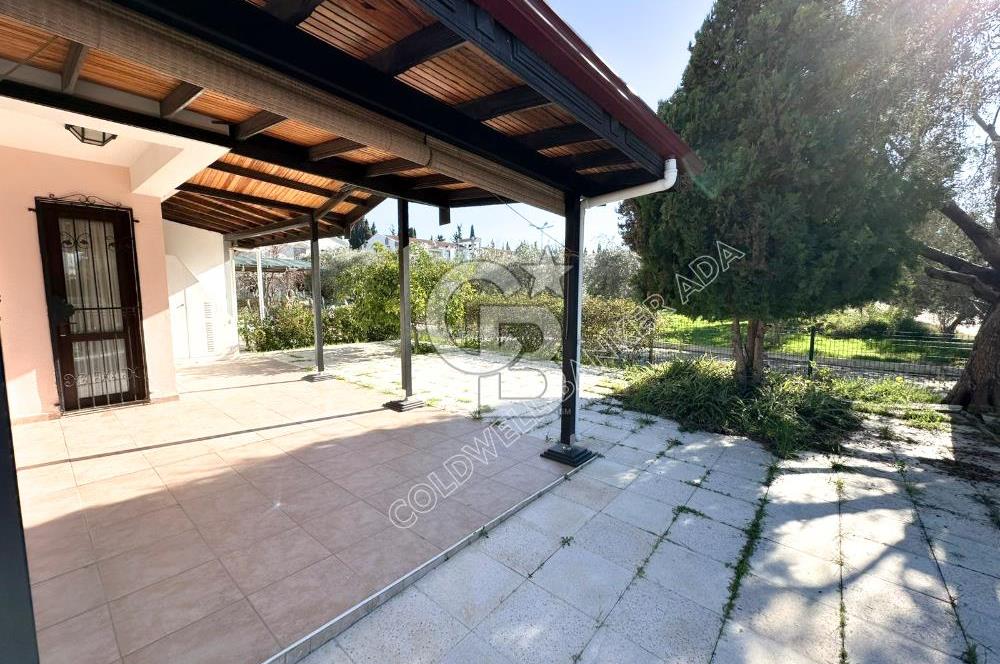 Kuşadası Karaova Rüyakent Sitesinde Kiralık Eşyalı 4+1 Villa