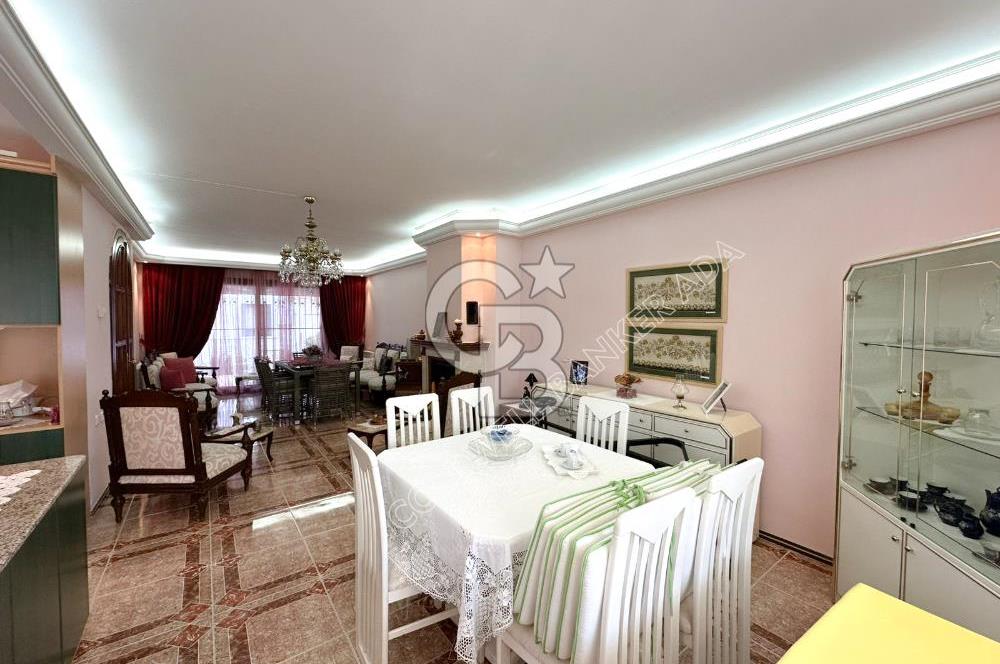 Kuşadası Karaova Rüyakent Sitesinde Kiralık Eşyalı 4+1 Villa