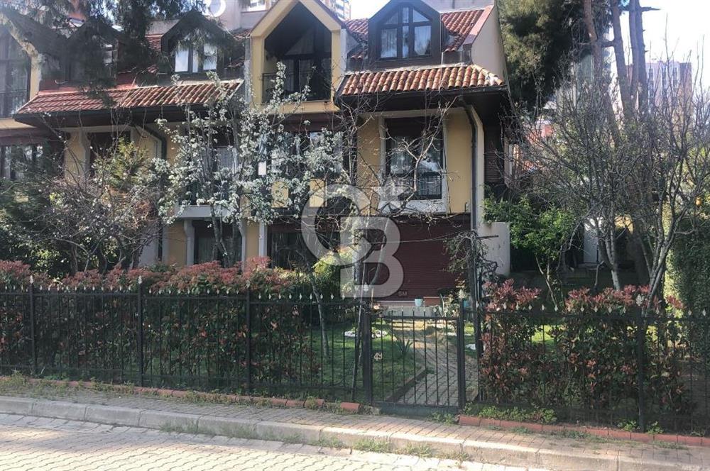 BAHÇEŞEHİR 2.KISIM SATILIK 4+2 VİLLA ŞELALE VİLLALARI