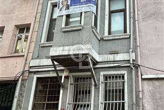  BALAT'ta SATILIK TİCARİ BİNA - 1 - 329982