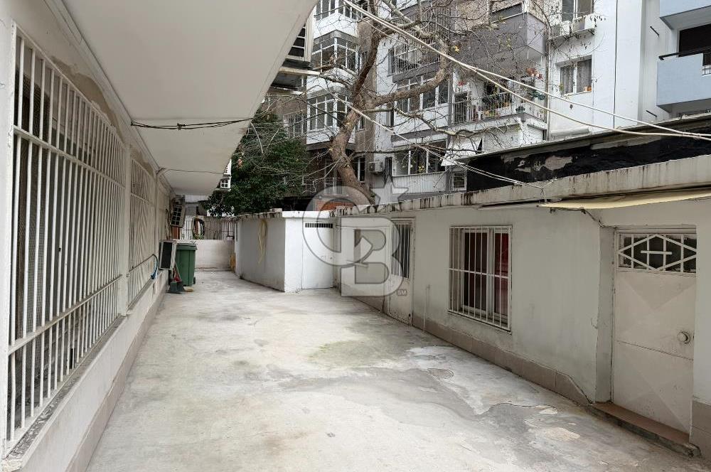 Alsancak Merkezde Kıbrıs Şehitleri Yakınında Satılık 2+1 Daire