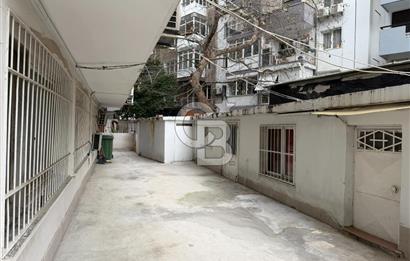 Alsancak Merkezde Kıbrıs Şehitleri Yakınında Satılık 2+1 Daire