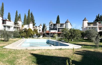 Kuşadası Karaova Rüyakent Sitesinde Kiralık Eşyalı 4+1 Villa