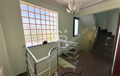 Kuşadası Karaova Rüyakent Sitesinde Kiralık Eşyalı 4+1 Villa