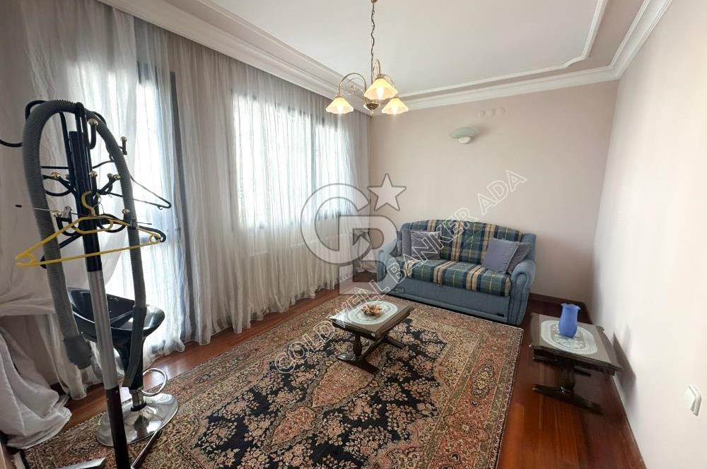 Kuşadası Karaova Rüyakent Sitesinde Kiralık Eşyalı 4+1 Villa