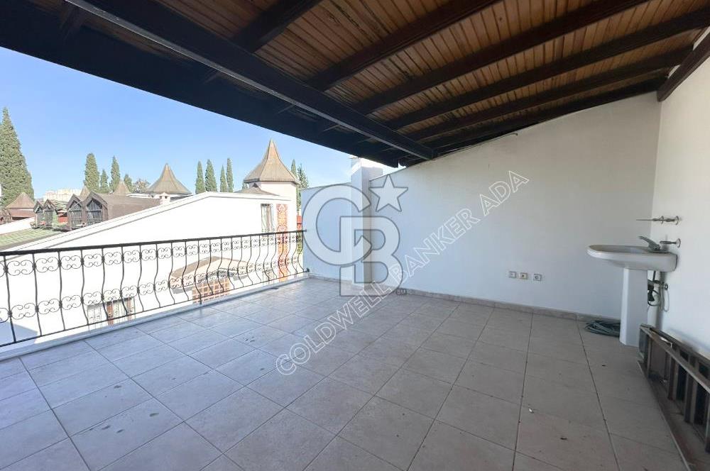 Kuşadası Karaova Rüyakent Sitesinde Kiralık Eşyalı 4+1 Villa