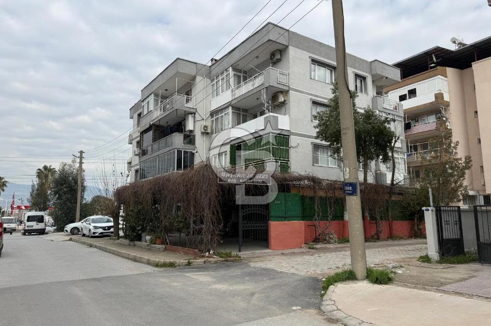 CB YALI'DAN GAZİEMİR İZOKOM GALERİCİLER SİTESİNDE KİRALIK GALERİ