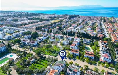 Kuşadası Karaova Rüyakent Sitesinde Kiralık Eşyalı 4+1 Villa