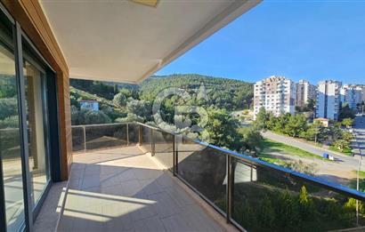 GAZİEMİR EMİRA SİTESİNDE, DOĞANIN KALBİNDE 3+1 SATILIK DAİRE