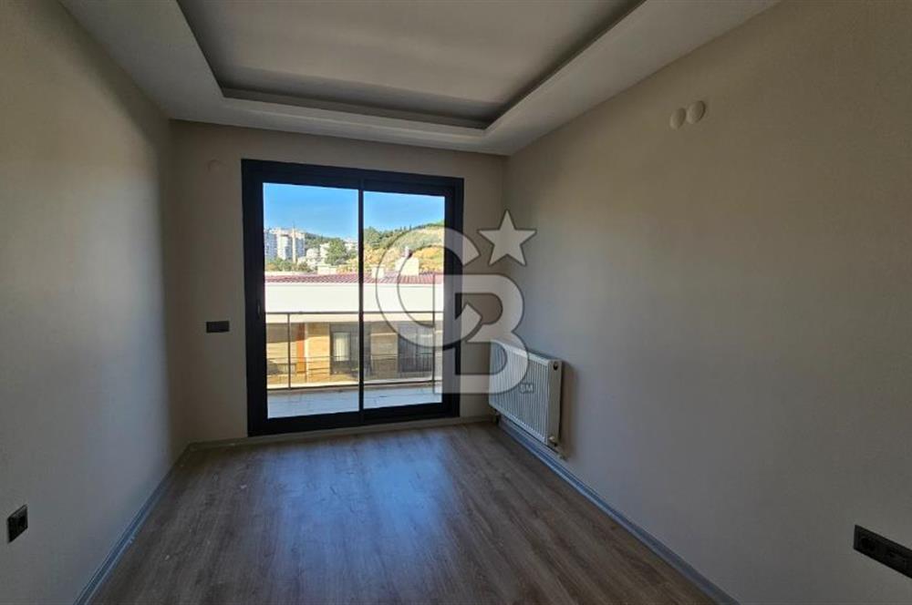 GAZİEMİR EMİRA SİTESİNDE, DOĞANIN KALBİNDE 3+1 SATILIK DAİRE