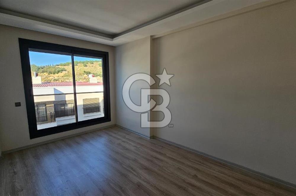 GAZİEMİR EMİRA SİTESİNDE, DOĞANIN KALBİNDE 3+1 SATILIK DAİRE