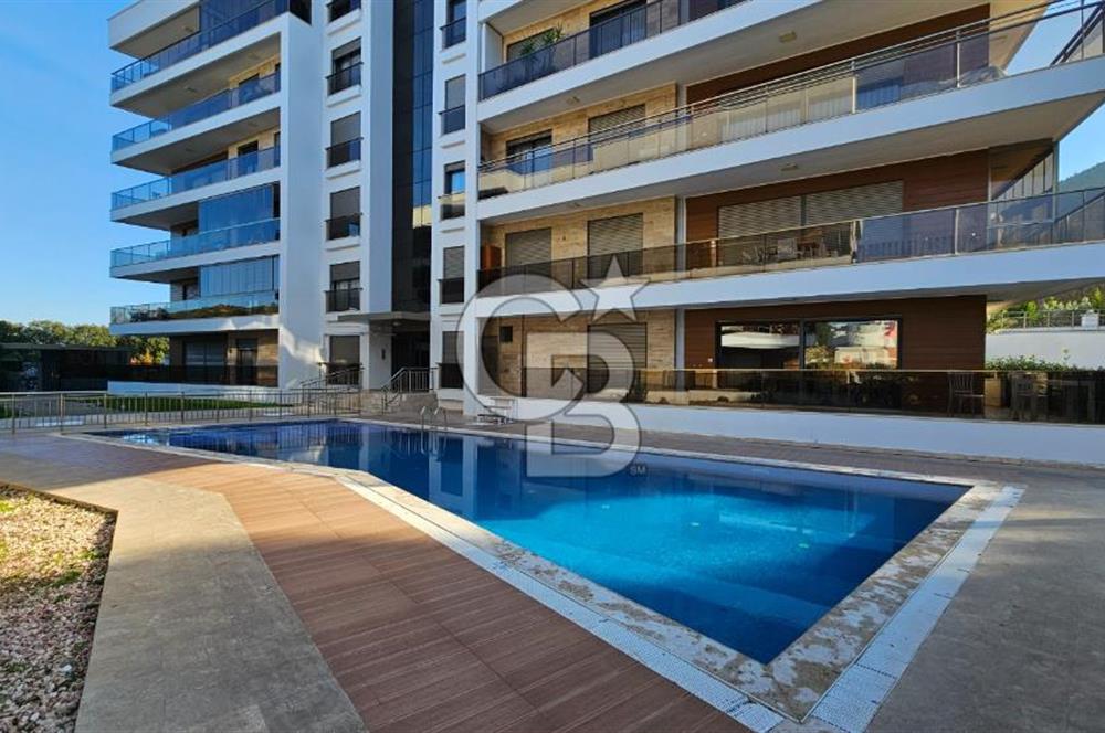 GAZİEMİR EMİRA SİTESİNDE, DOĞANIN KALBİNDE 3+1 SATILIK DAİRE