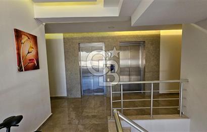 GAZİEMİR EMİRA SİTESİNDE, DOĞANIN KALBİNDE 3+1 SATILIK DAİRE