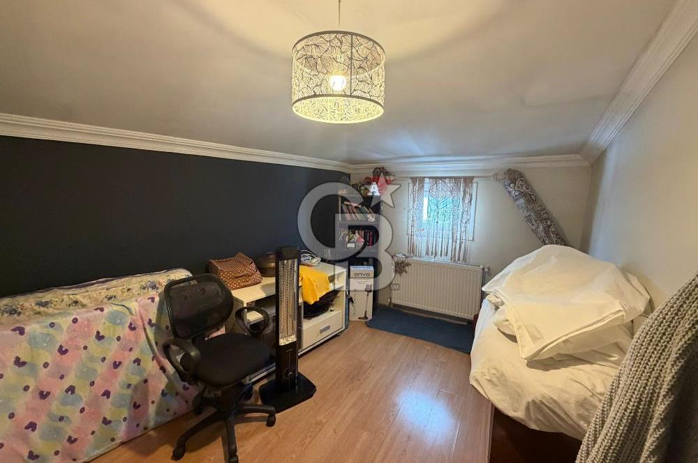 Komple Satılık Bina - Sultanbeyli Fatih Mahallesi Köşe Parsel