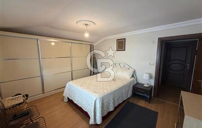 Komple Satılık Bina - Sultanbeyli Fatih Mahallesi Köşe Parsel