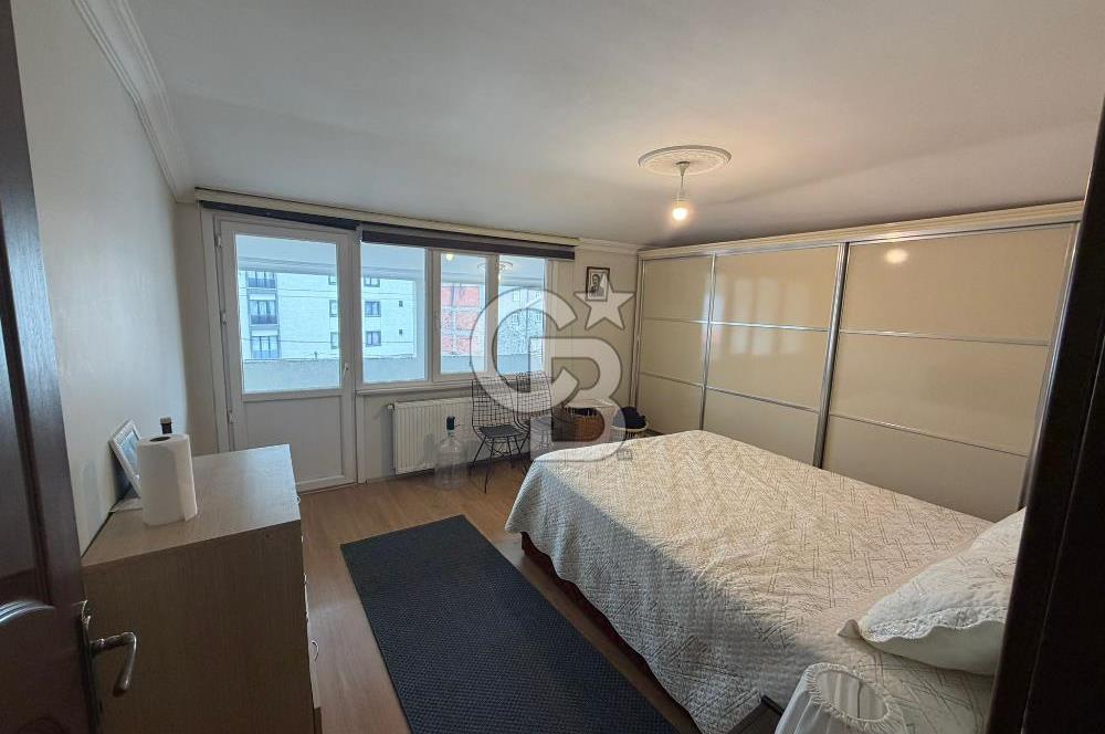 Komple Satılık Bina - Sultanbeyli Fatih Mahallesi Köşe Parsel