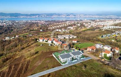 CB MAHALL FARKIYLA KOCAELİ BAŞİSKELEDE MALİKANE 10+2 VİLLA