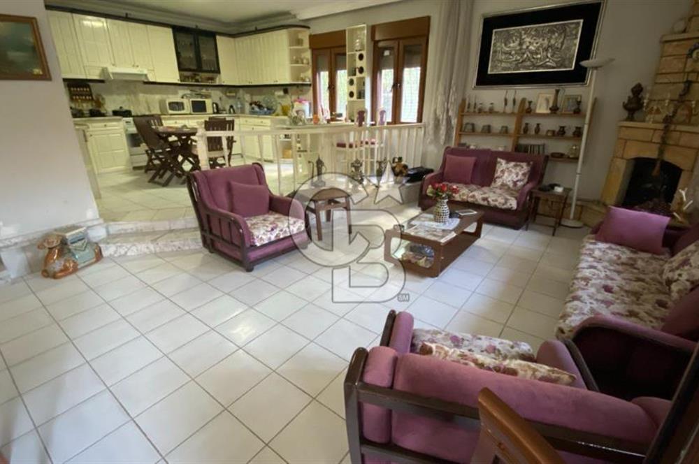 AKÇAY YENİ MAHALLEDE DENİZE 50 M SATILIK 4+1 TRİPLEX