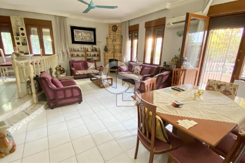 AKÇAY YENİ MAHALLEDE DENİZE 50 M SATILIK 4+1 TRİPLEX