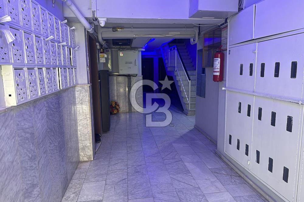 MENEMEN ULUKENT MERKEZDE SİTE İÇİ SATILIK TEMİZ 3+1 DAİRE