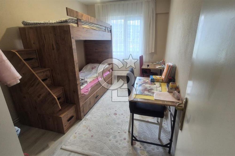 MENEMEN ULUKENT MERKEZDE SİTE İÇİ SATILIK TEMİZ 3+1 DAİRE