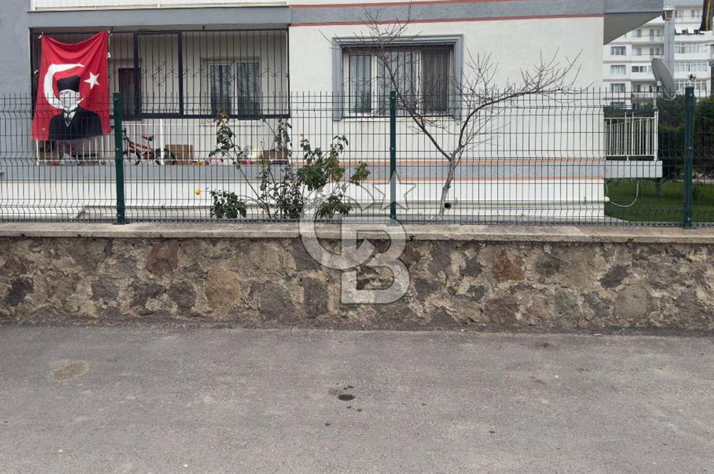 MENEMEN ULUKENT MERKEZDE SİTE İÇİ SATILIK TEMİZ 3+1 DAİRE