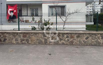 MENEMEN ULUKENT MERKEZDE SİTE İÇİ SATILIK TEMİZ 3+1 DAİRE