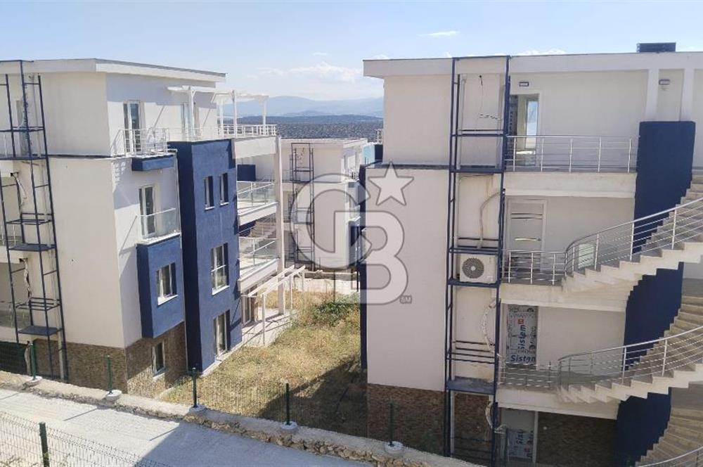 KIYIKIŞLACIK DENİZE 500 METRE 2+1 SIFIR YAZLIK DAİRE