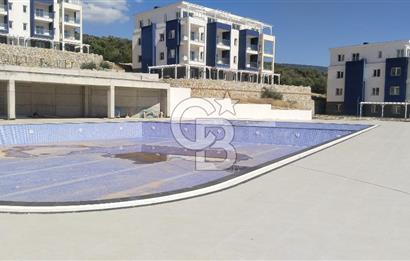 KIYIKIŞLACIK DENİZE 500 METRE 2+1 SIFIR YAZLIK DAİRE