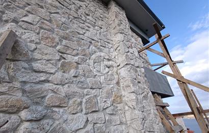 Yenifoça Cumhuriyet Mah. Donatkent'te Satılık Müstakil Villa